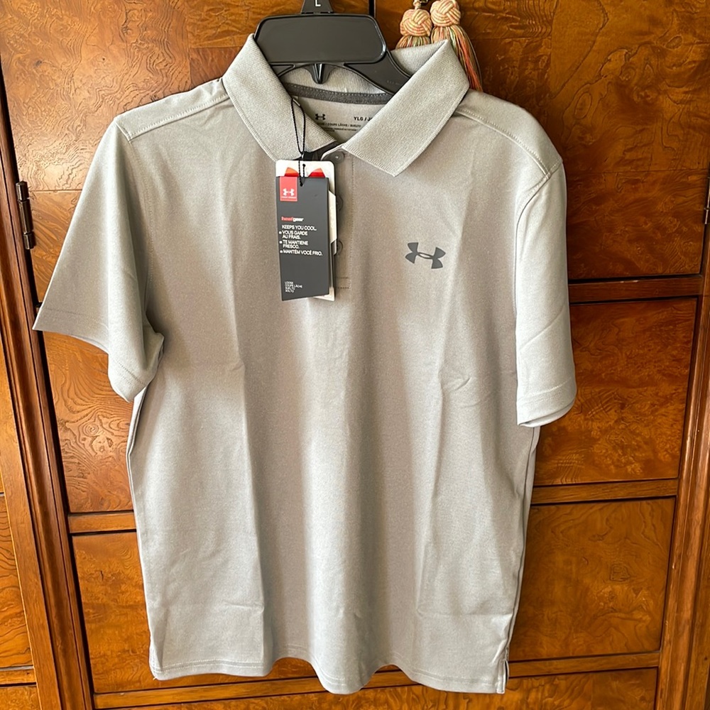 New with tag youth large under armor golf shirt